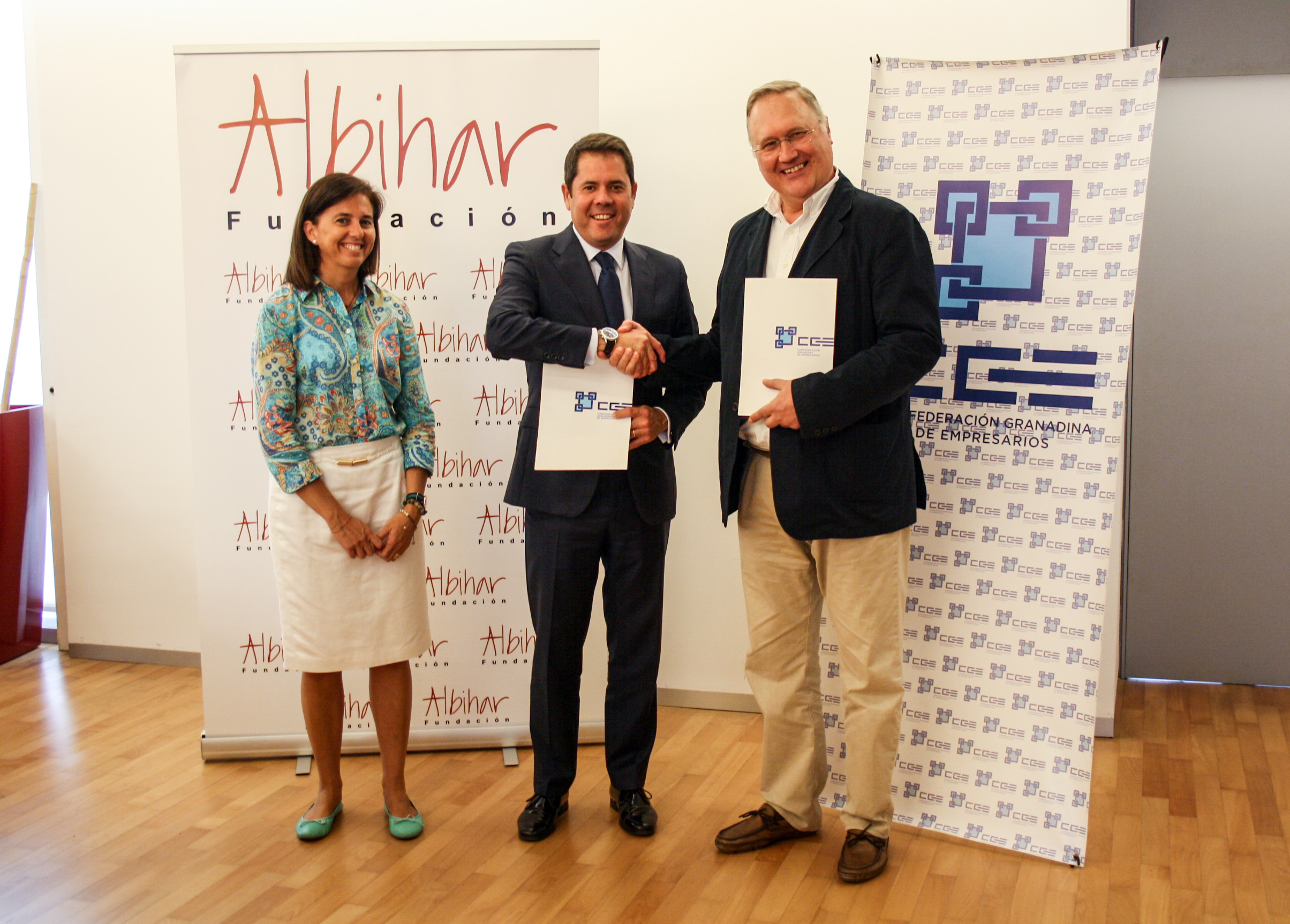 La CEM y la Fundación Albihar firman un convenio para el impulso de proyectos solidarios y de cooperación internacional