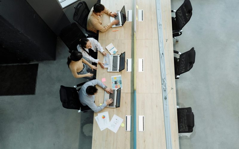 oficina_trabajadores_empleo